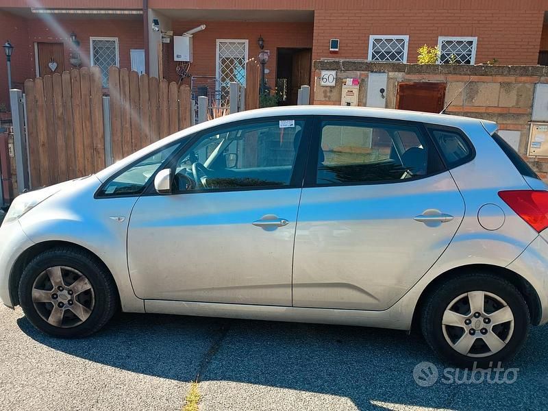 Usata Kia Venga Active 77 CV (56 kW) 2015 Grigio Utilitaria