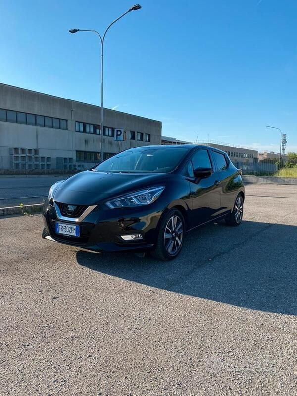 Usata Nissan Micra 90 CV (66 kW) 2018 Nero Utilitaria