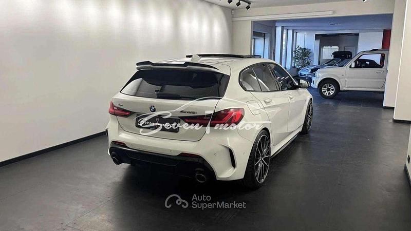Usata BMW M135 Comfort Edition 306 CV (225 kW) 2021 Bianco Utilitaria