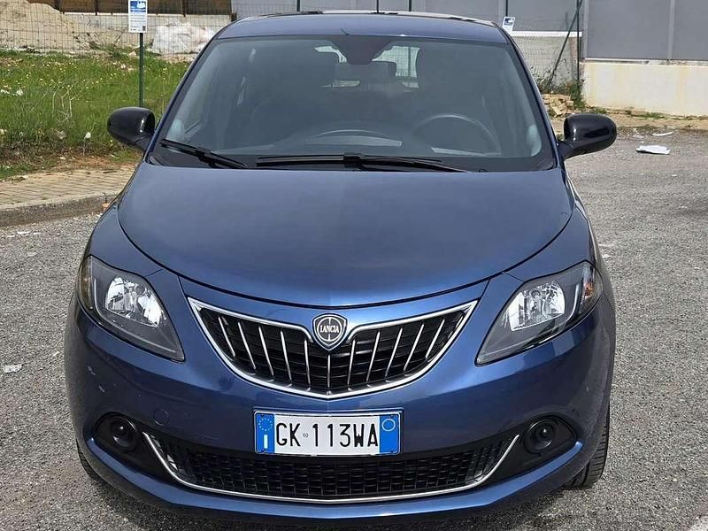 Usata Lancia Ypsilon S 69 CV (50 kW) 2022 Blu/azzurro Utilitaria