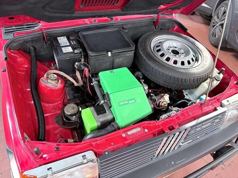 Usata Fiat 750 S 34 CV (25 kW) 1989 Rosso Berlina