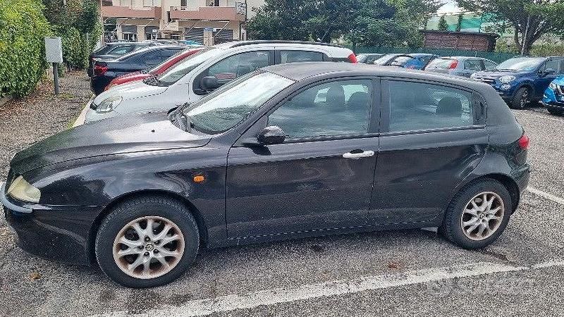 Usata Alfa Romeo 147 2002 Nero Utilitaria