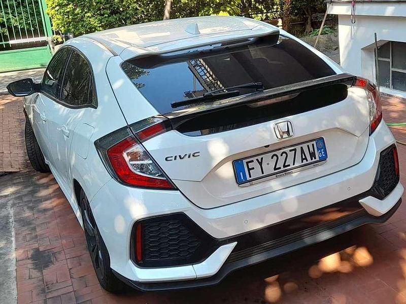 Bianco Usata 2019 Honda Civic Elegance Tre volumi | 19.000 € (Buon prezzo) - Immagine 1/3