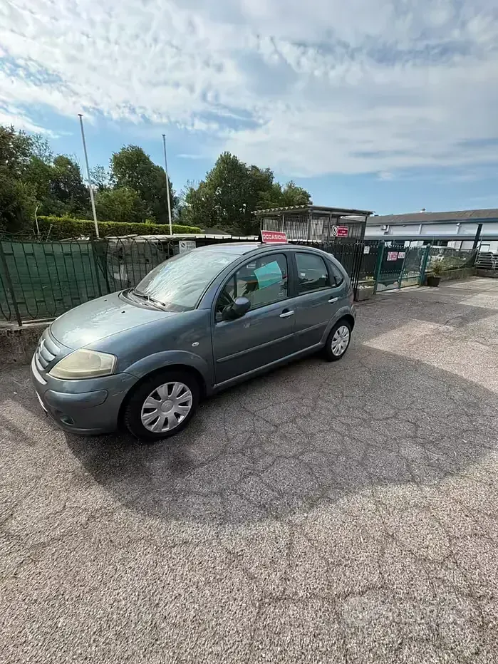 Usata Citroën C3 68 CV (50 kW) 2005 Grigio Berlina