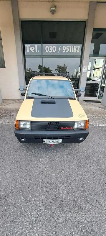 Usata Fiat Panda 4x4 50 CV (36 kW) 1986 Beige Utilitaria