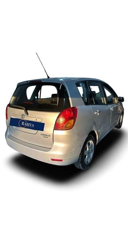 Usata Toyota Corolla Verso 90 CV (66 kW) 2003 Monovolume