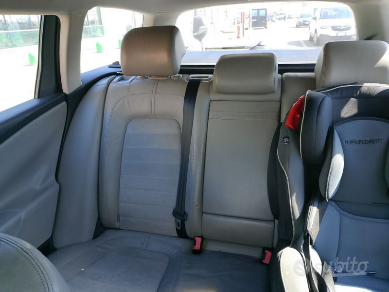 Grigio Usata 2006 VW Passat Station wagon | 2500 € (Molto cara) - Immagine 1/4