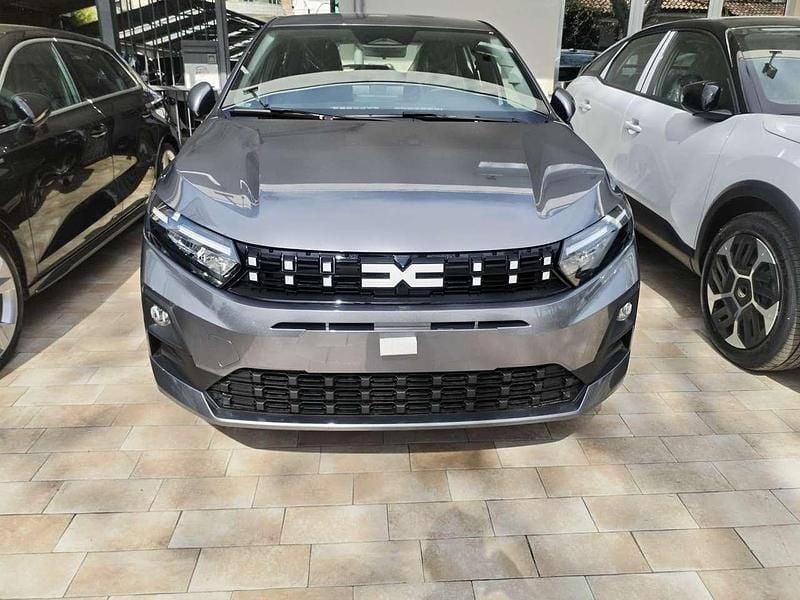 Nuova Dacia Sandero Essentiel 91 CV (66 kW) 2026 Grigio Berlina