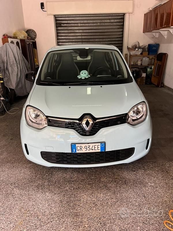 Usata Renault Twingo 65 CV (47 kW) 2024 Blu Utilitaria