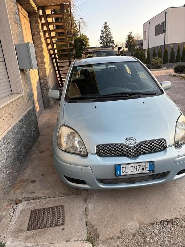 Usata Toyota Yaris 2004
