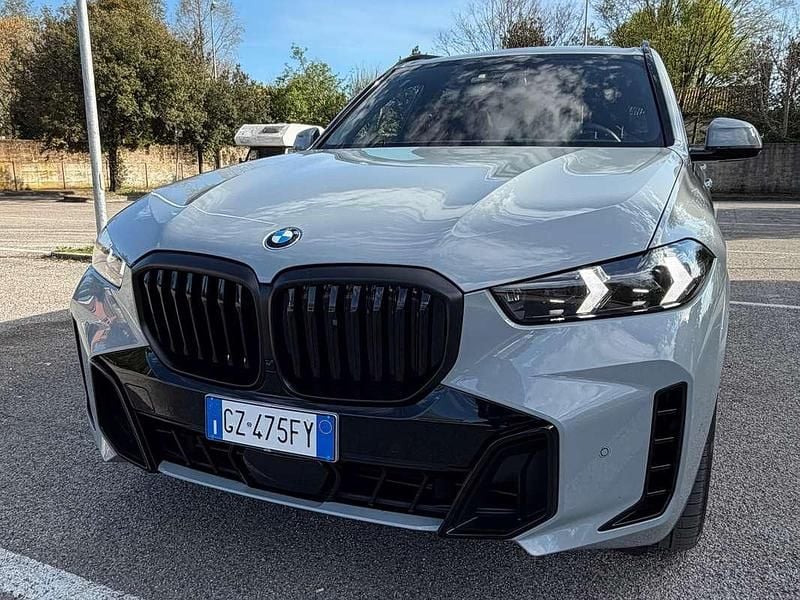 Usata BMW X5 M Sport 352 CV (258 kW) 2025 Grigio SUV