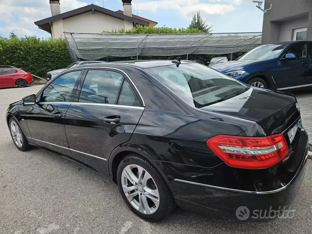 Usata Mercedes E350 Avantgarde 231 CV (169 kW) 2009 Nero Berlina