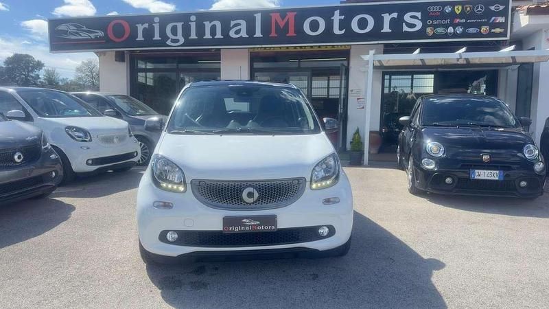 Usata Smart ForFour Prime 71 CV (52 kW) 2016 Bianco Utilitaria