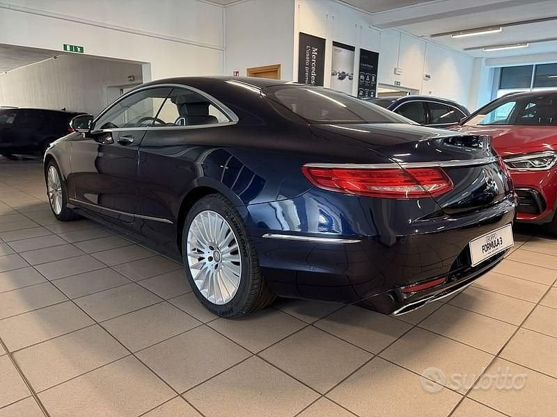 Usata Mercedes 400 Premium 367 CV (269 kW) 2016 Blu Coupé