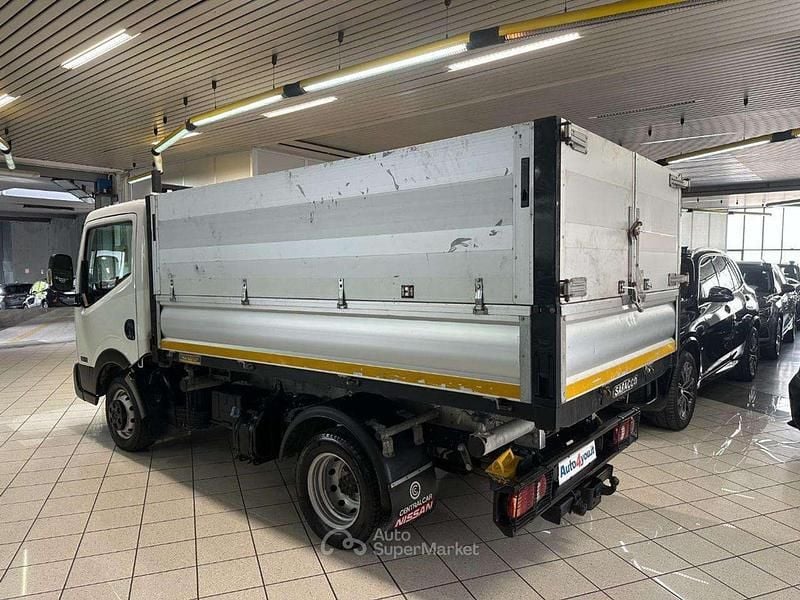 Usata Nissan Cabstar 131 CV (96 kW) 2020 Bianco Pick-up