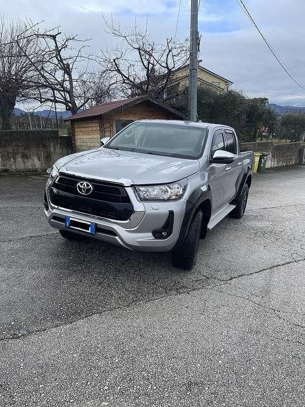 Usata Toyota HiLux Lounge 150 CV (110 kW) 2022 Pick-up