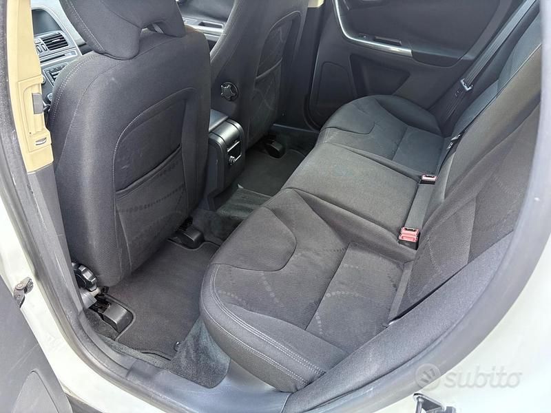 Usata Volvo XC60 136 CV (100 kW) 2012 Bianco SUV
