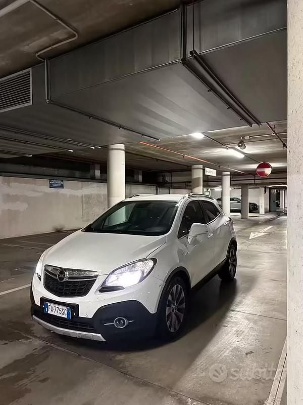 Usata Opel Mokka Cosmo 136 CV (100 kW) 2015 Bianco SUV