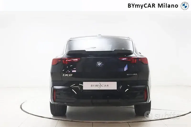 Usata BMW iX2 M Sport 67 kW (92 CV) 2025 Nero SUV