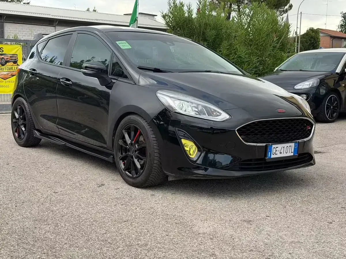 Usata Ford Fiesta Titanium 75 CV (55 kW) 2021 Nero Utilitaria