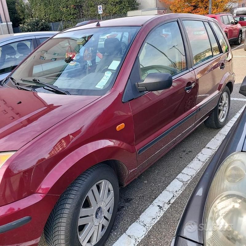 Usata Ford Fusion 101 CV (74 kW) 2003 Berlina