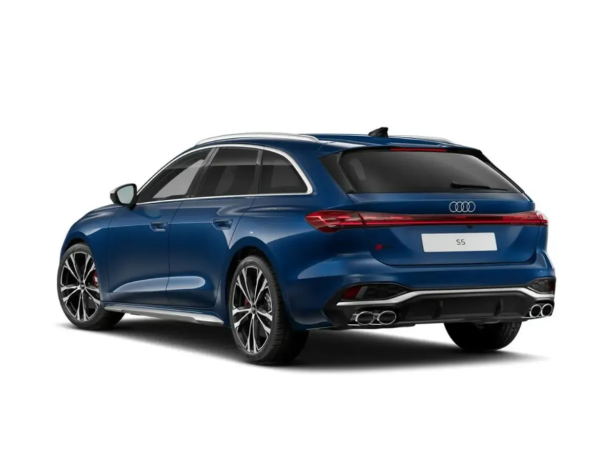 Usata Audi S5 Ambiente 367 CV (269 kW) 2024 Blu Station wagon