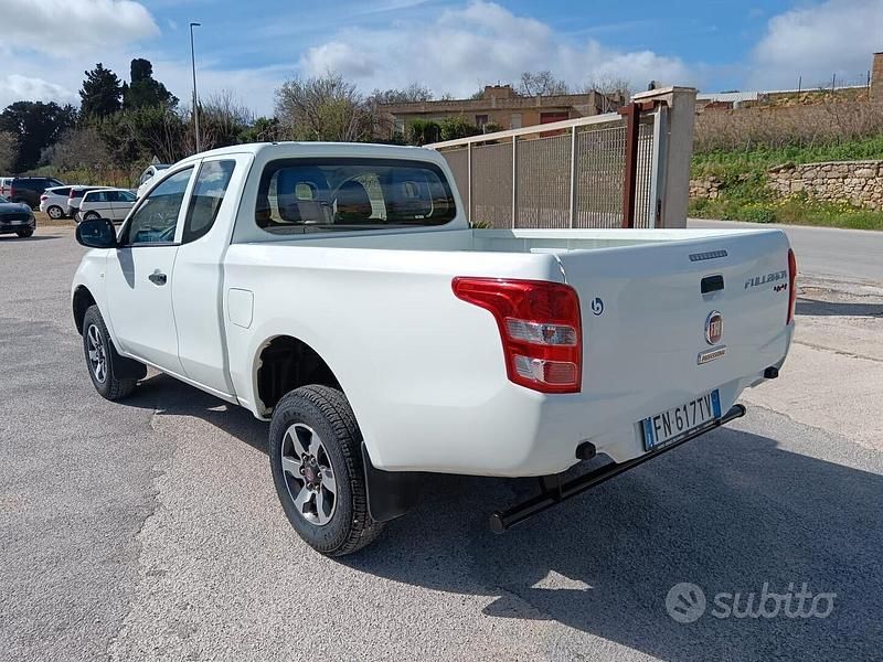 Gebraucht Fiat Fullback S 154 PS (113 kW) 2018 Weiß Pickup