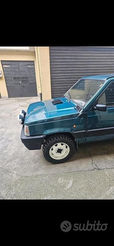 Usata Fiat Panda 4x4 48 CV (35 kW) 1992 Blu Utilitaria