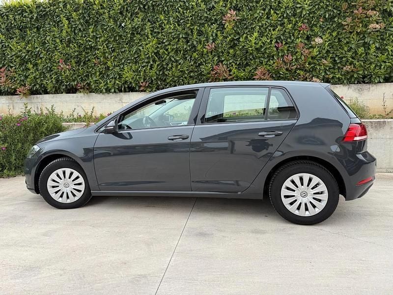 Usata VW Golf VII Business 89 CV (65 kW) 2018 Grigio Berlina