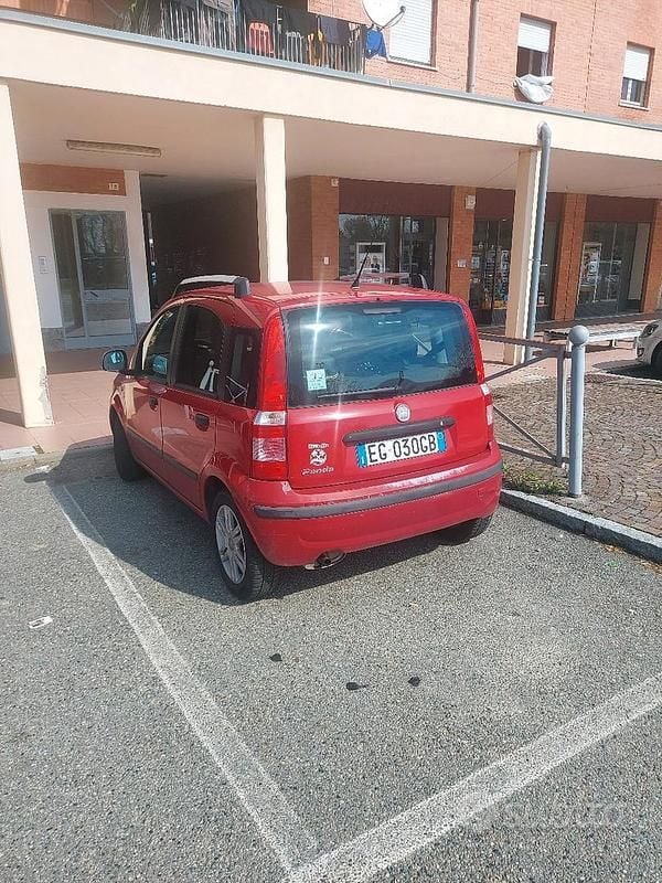 Usata Fiat Panda Dynamic 60 CV (44 kW) 2010 Rosso Utilitaria