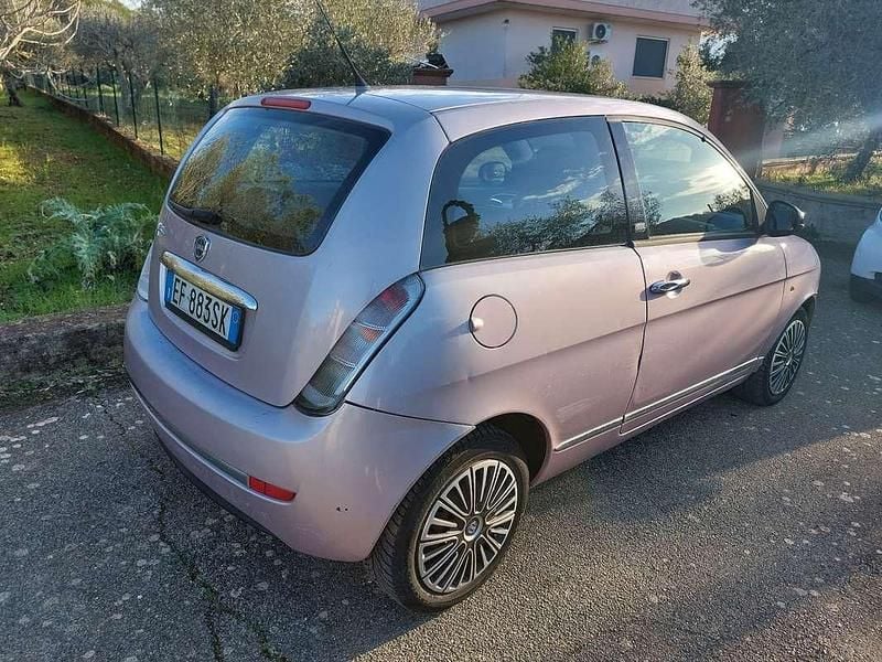 Usata Lancia Ypsilon Platinum 75 CV (55 kW) 2010 Utilitaria