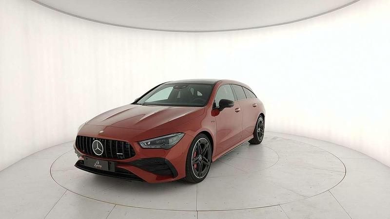 Rosso Usata 2024 Mercedes CLA35 AMG Shooting Brake AMG Line Premium Plus Station wagon | 61.000 € - Immagine 1/4