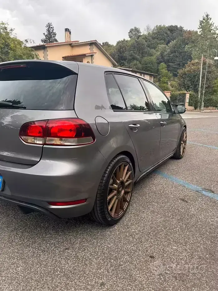 Usata VW Golf VI GTI 210 CV (154 kW) 2010 Grigio Utilitaria