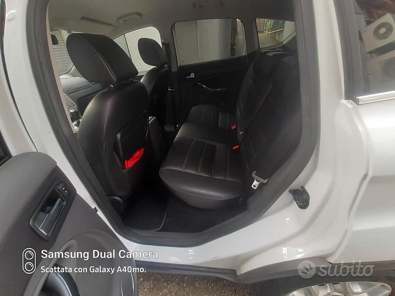 Usata Ford Kuga Titanium 163 CV (119 kW) 2013 Bianco SUV