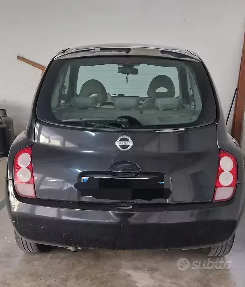 Usata Nissan Micra 88 CV (64 kW) 2003 Nero Utilitaria