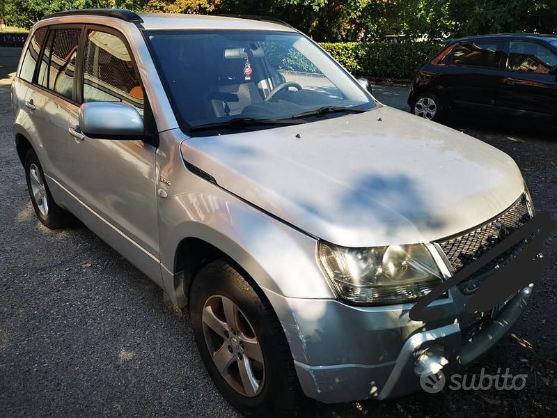 Grigio Usata 2006 Suzuki Vitara SUV | 5000 € (Ottimo prezzo) - Immagine 1/4