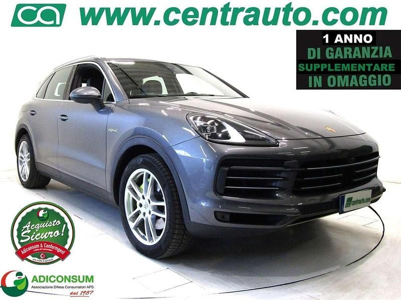 Usata Porsche Cayenne 462 CV (339 kW) 2019 Grigio SUV