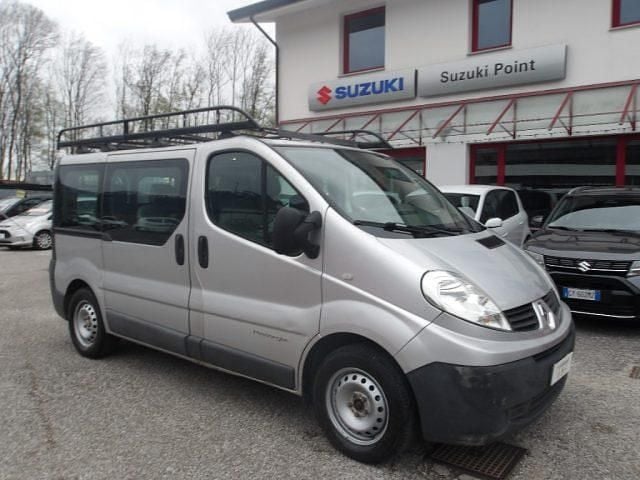 Usata Renault Trafic 115 CV (84 kW) 2008 Argento Monovolume