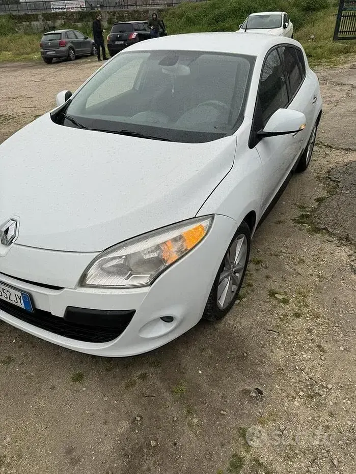 Usata Renault Mégane Luxe 110 CV (80 kW) 2009 Berlina