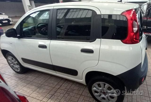 Usata Fiat Panda 4x4 Pop 84 CV (61 kW) 2020 Bianco Utilitaria