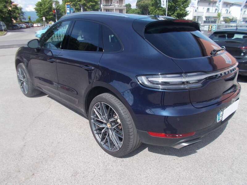 Usata Porsche Macan 252 CV (185 kW) 2020 Blu/azzurro SUV