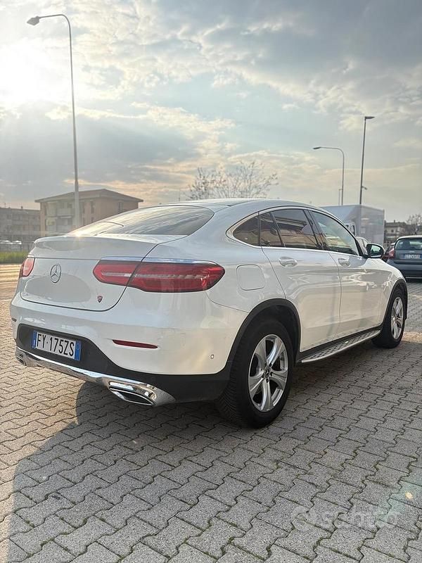 Usata Mercedes GLC220 Exclusive 169 CV (124 kW) 2018 Bianco SUV
