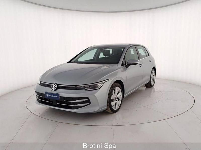 Usata VW Golf VIII Style 150 CV (110 kW) 2025 Grigio metallizzato Utilitaria