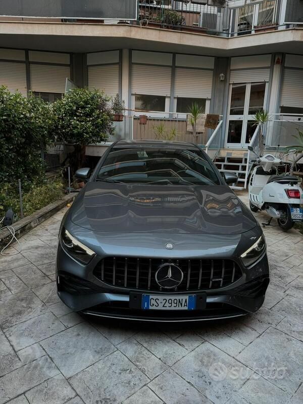 Usata Mercedes A35 AMG AMG 387 CV (284 kW) 2024 Grigio Berlina