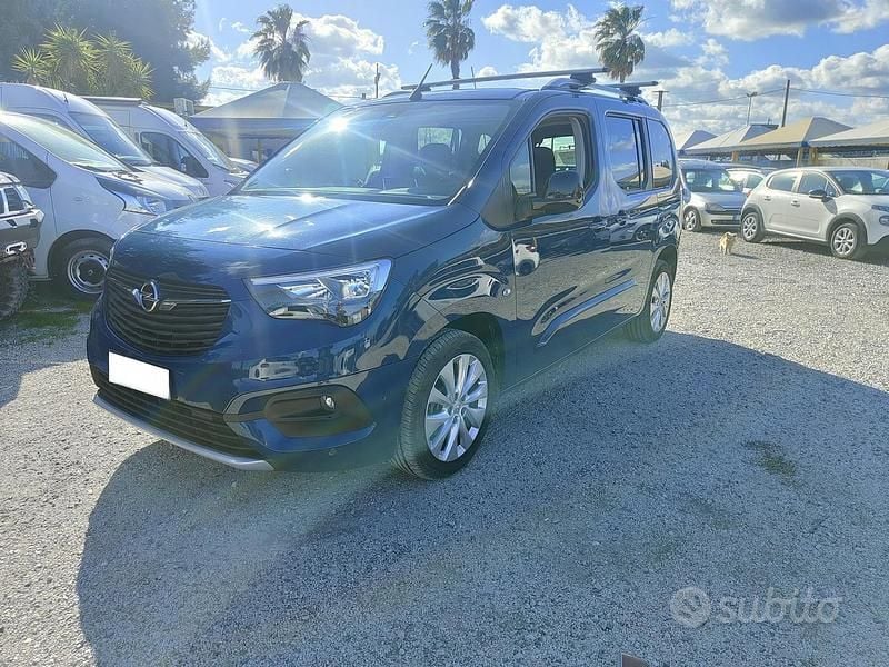 Usata Opel Combo Life Edition+ 100 CV (73 kW) 2021 Blu Berlina