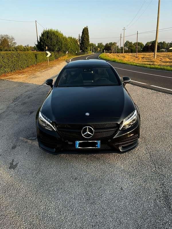 Usata Mercedes C250 Premium Plus 204 CV (150 kW) 2016 Nero Coupé