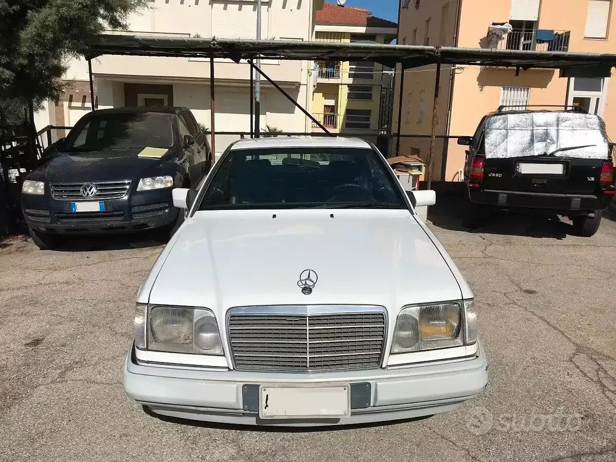 Usata Mercedes 200 122 CV (89 kW) 1992 Bianco Coupé