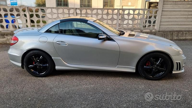 Usata Mercedes SLK200 163 CV (119 kW) 2004 Grigio Cabrio