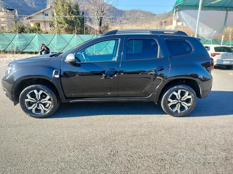 Usata Dacia Duster 90 CV (66 kW) 2023 Nero Monovolume