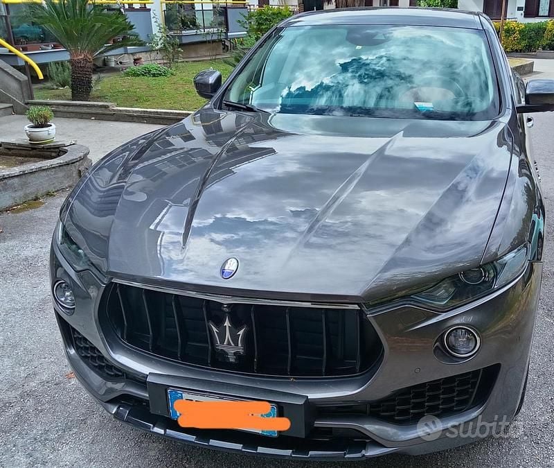 Usata Maserati Levante 430 CV (316 kW) 2016 Grigio SUV